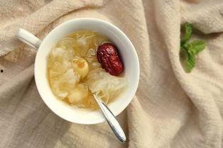 吃哈密瓜后吃银耳莲子,夏日养生美食搭配新体验